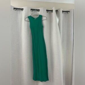 Elegant Green Sleeveless Maxi Dress